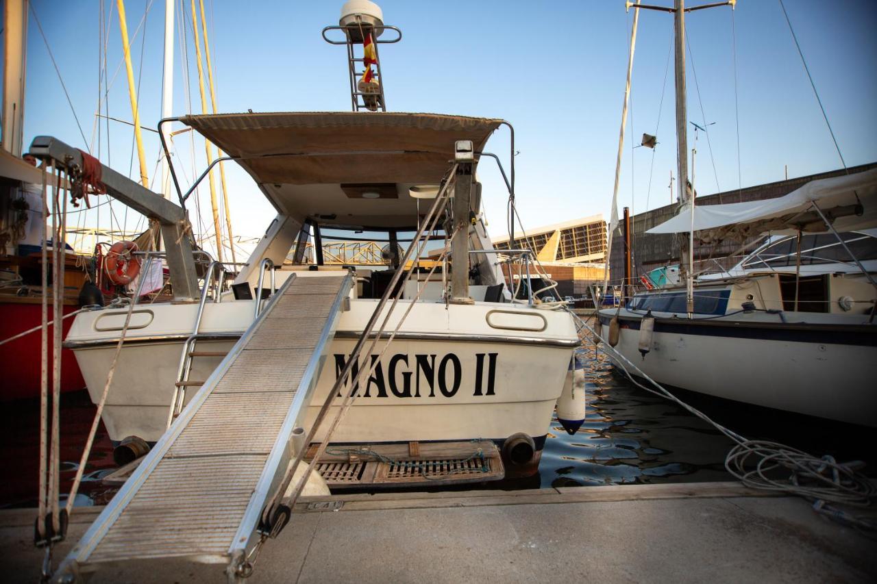 Hotel Magno II Boat Sant Adria de Besos Exterior foto