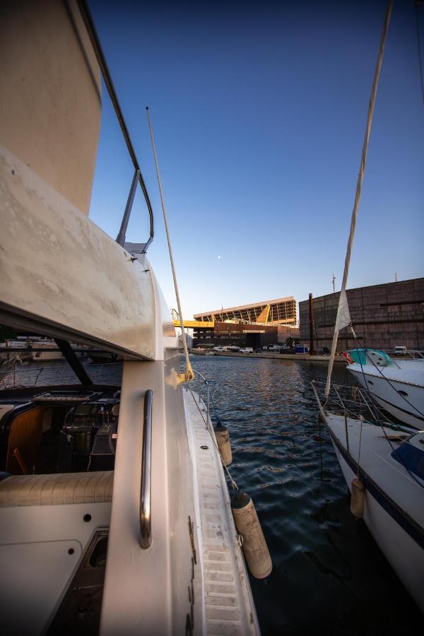Hotel Magno II Boat Sant Adria de Besos Exterior foto