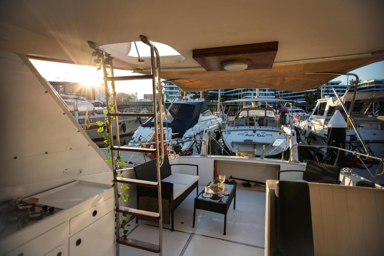 Hotel Magno II Boat Sant Adria de Besos Exterior foto